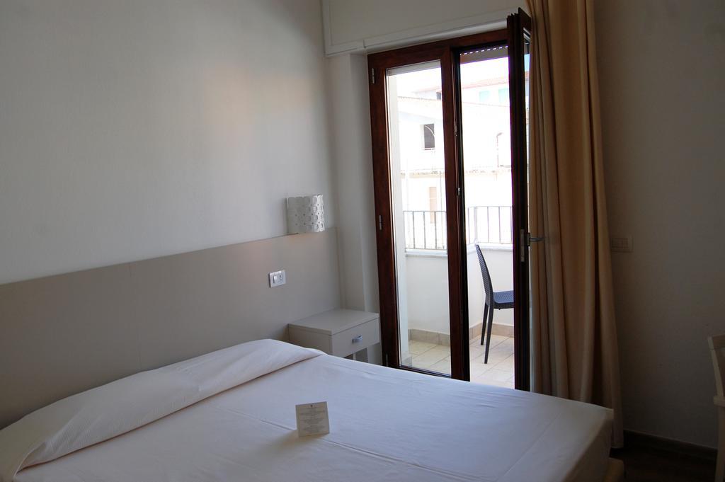 Hotel Nettuno Cala Gonone Exterior photo