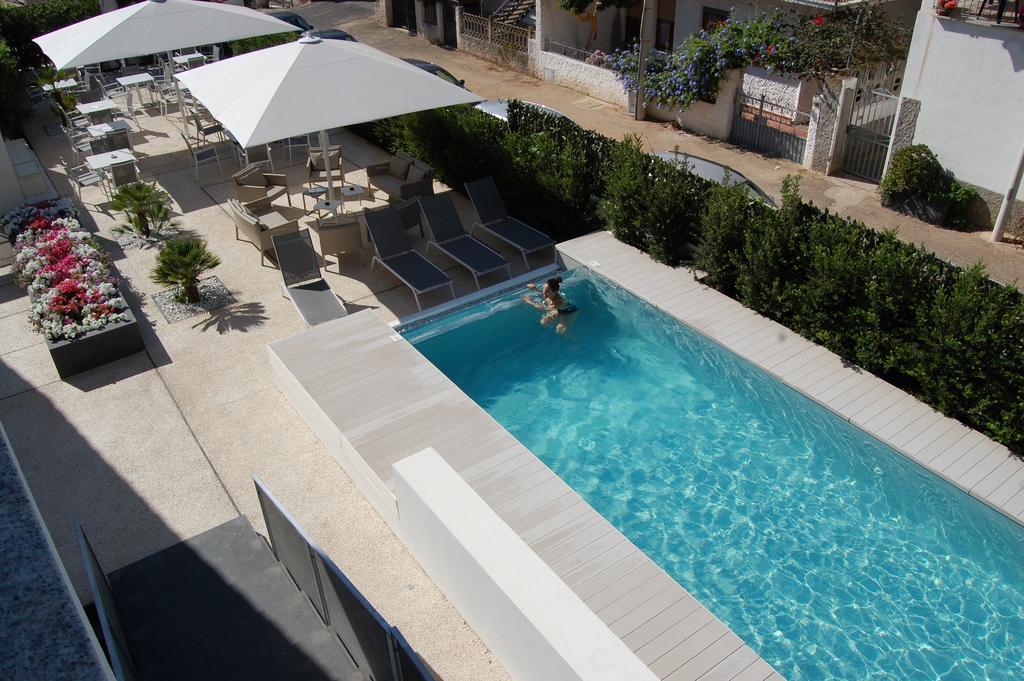Hotel Nettuno Cala Gonone Exterior photo